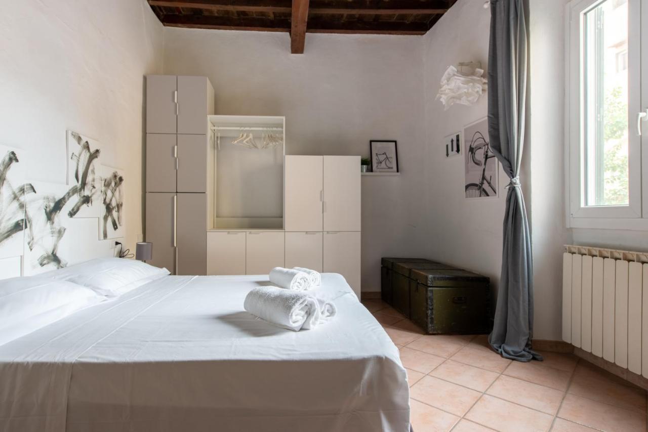 2 Rooms Next To A Market And Piazza Santa Croce - Homeunity Florence Exterior photo