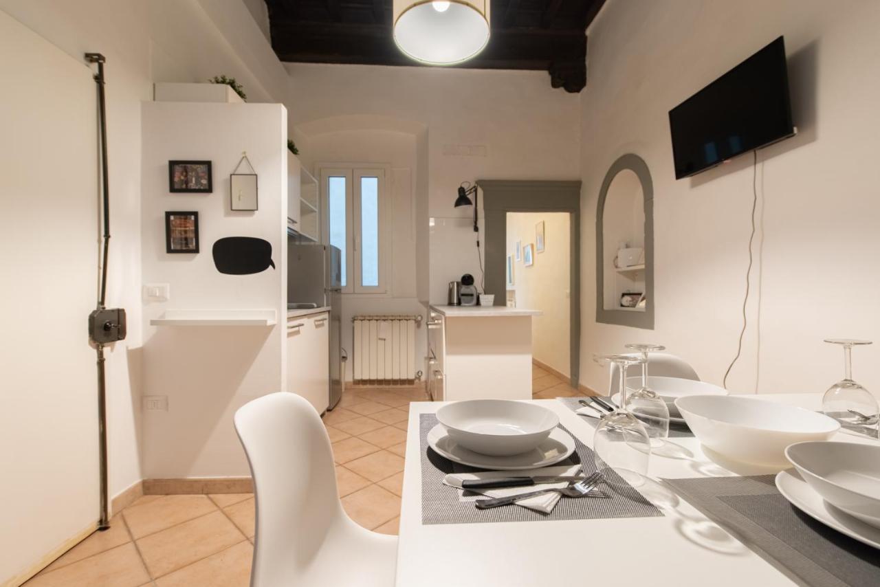 2 Rooms Next To A Market And Piazza Santa Croce - Homeunity Florence Exterior photo